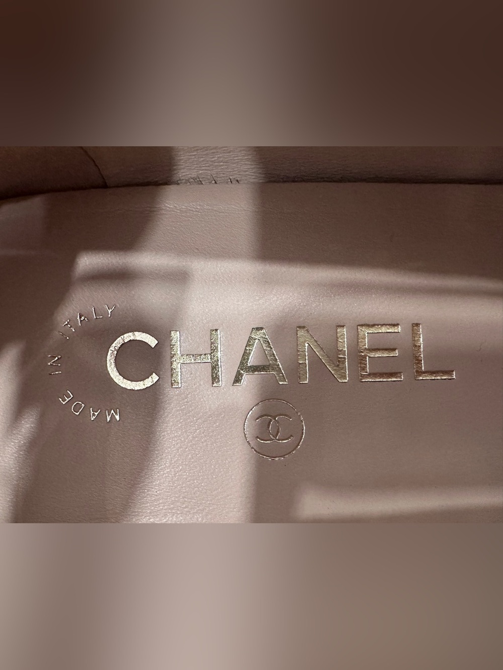 CHANEL CC LOGO BEIGE & BLACK LEATHER BALLET BALLERINA FLATS SHOES Size 38.5C - Picture 11 of 13